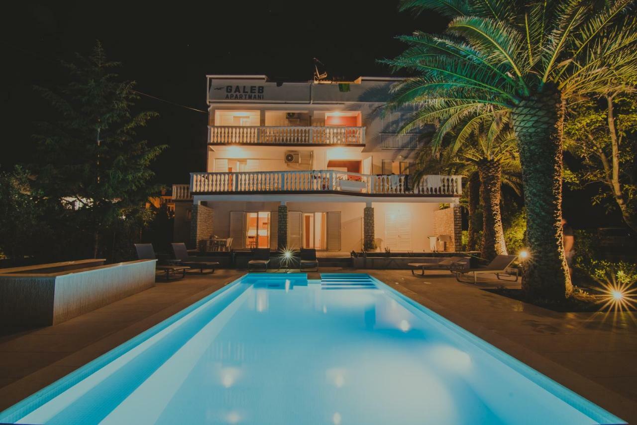 Pool Apartments Galeb Novalja Exterior photo